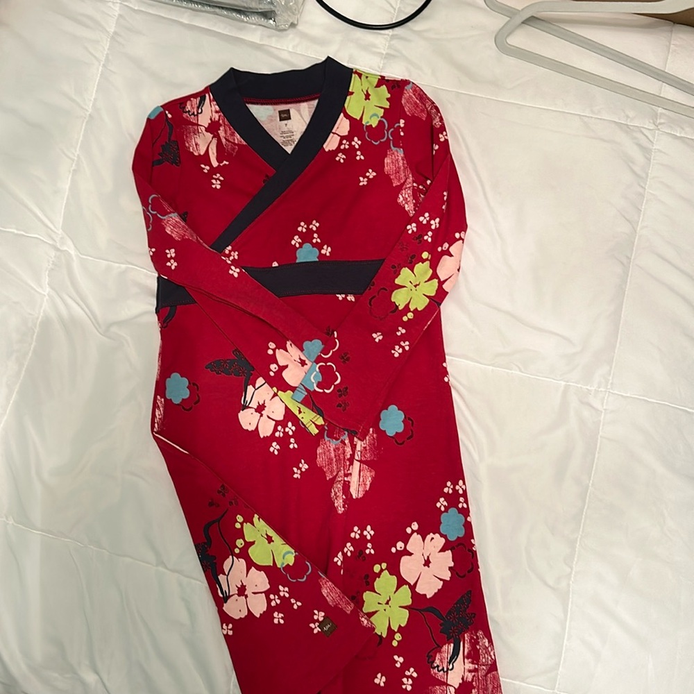 NWOT. Kimono style Tea dress